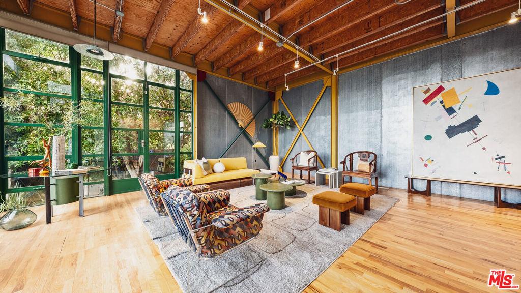 MLS #26653349 image #0