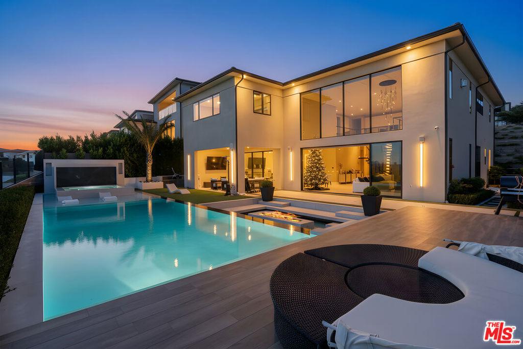 MLS #26653831 image #0