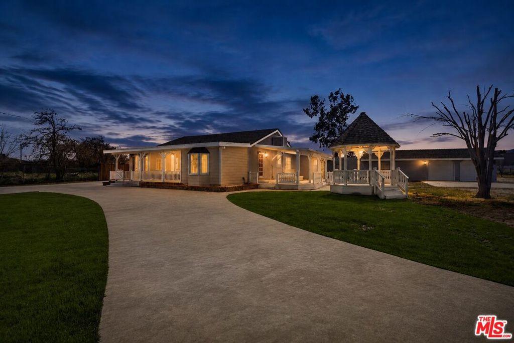 MLS #26653847 image #0