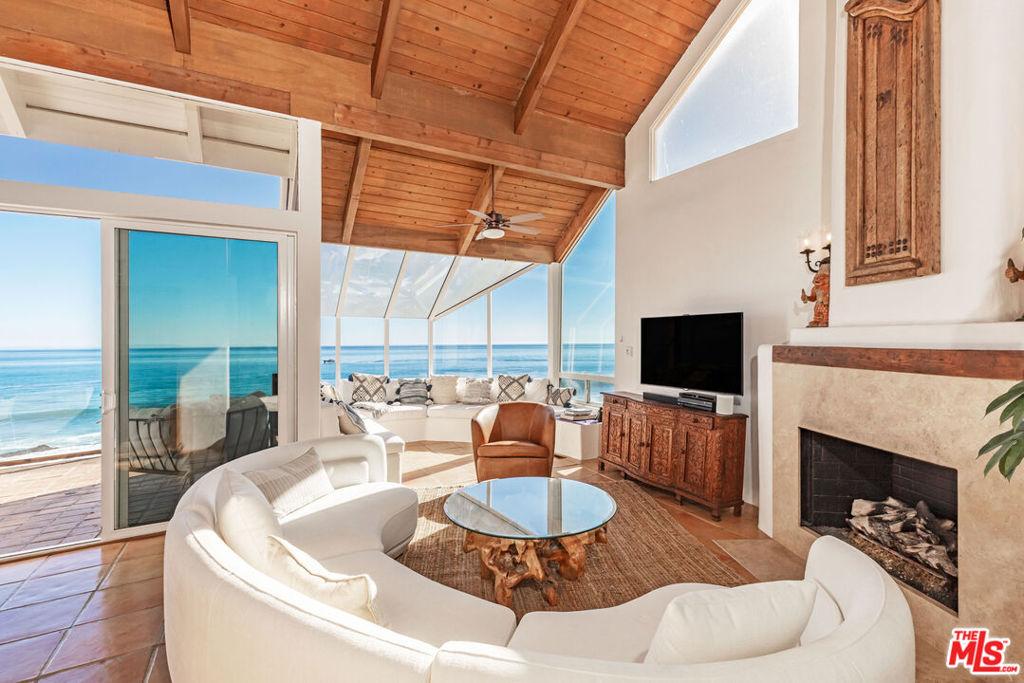 MLS #26655493 image #0