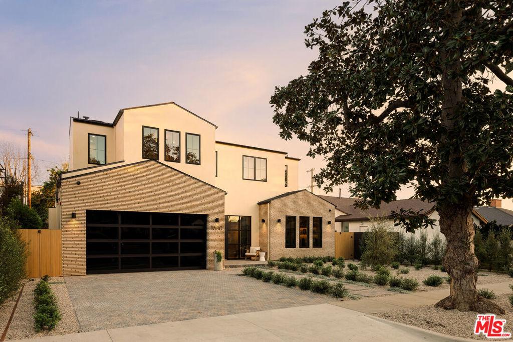 MLS #26655985 image #0