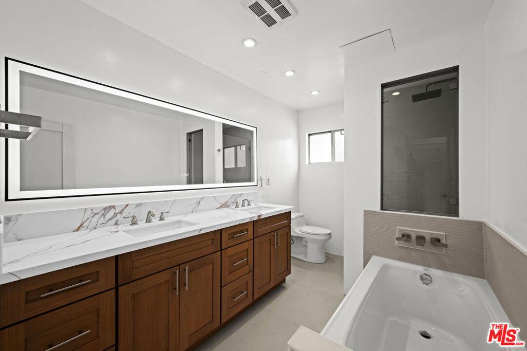 MLS #26656755 image #0