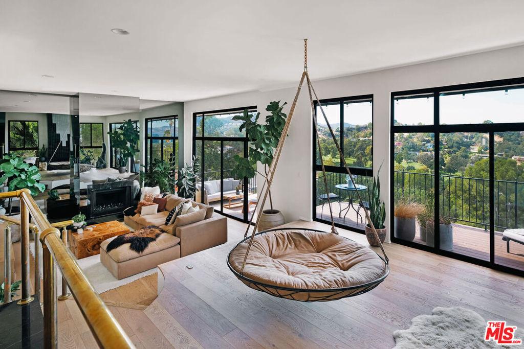 MLS #26657105 image #0