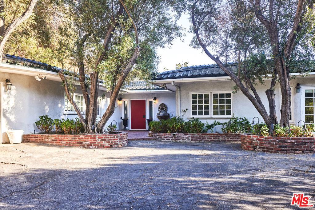 MLS #26658431 image #0