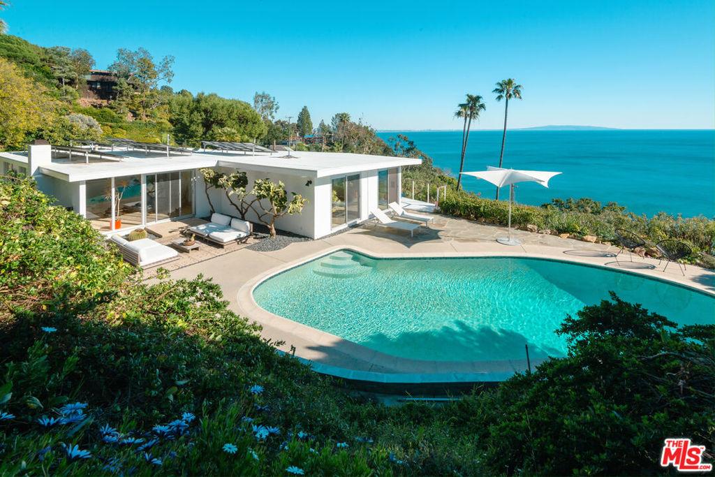 MLS #26660947 image #0