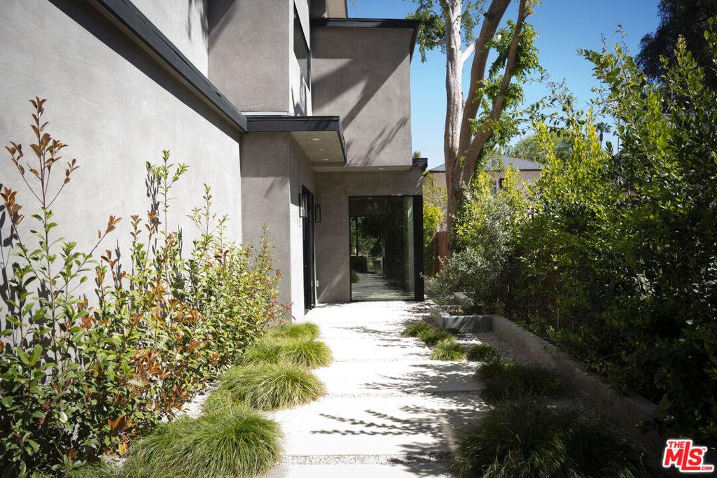3848 Vantage AV Studio City CA 91604 | MLS #26662893 45 MLS #26662893 image #0