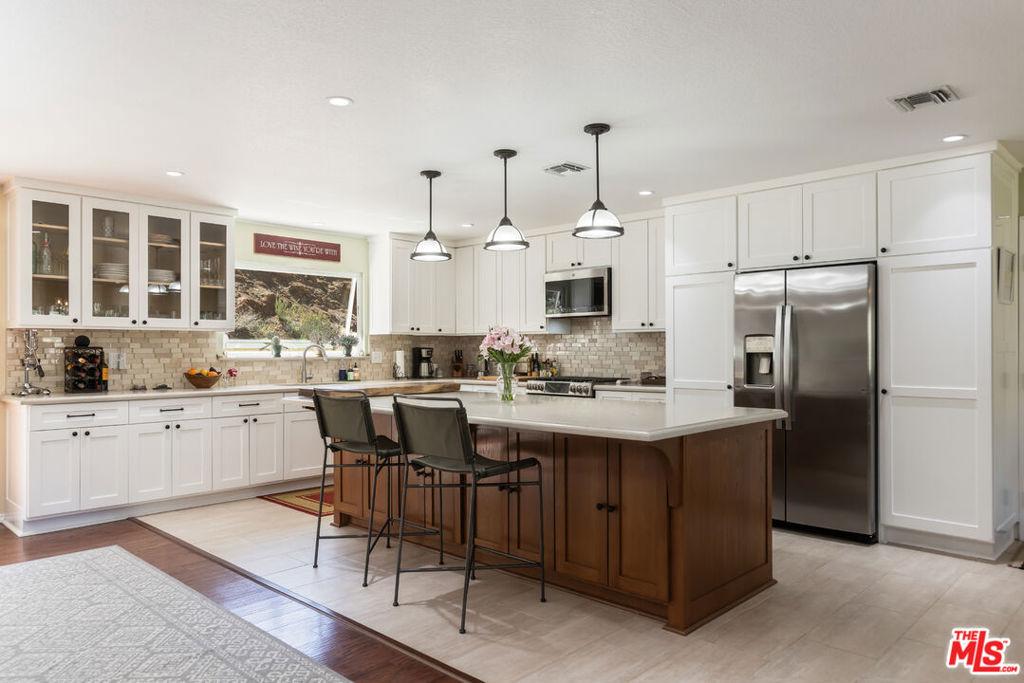 MLS #26663097 image #0