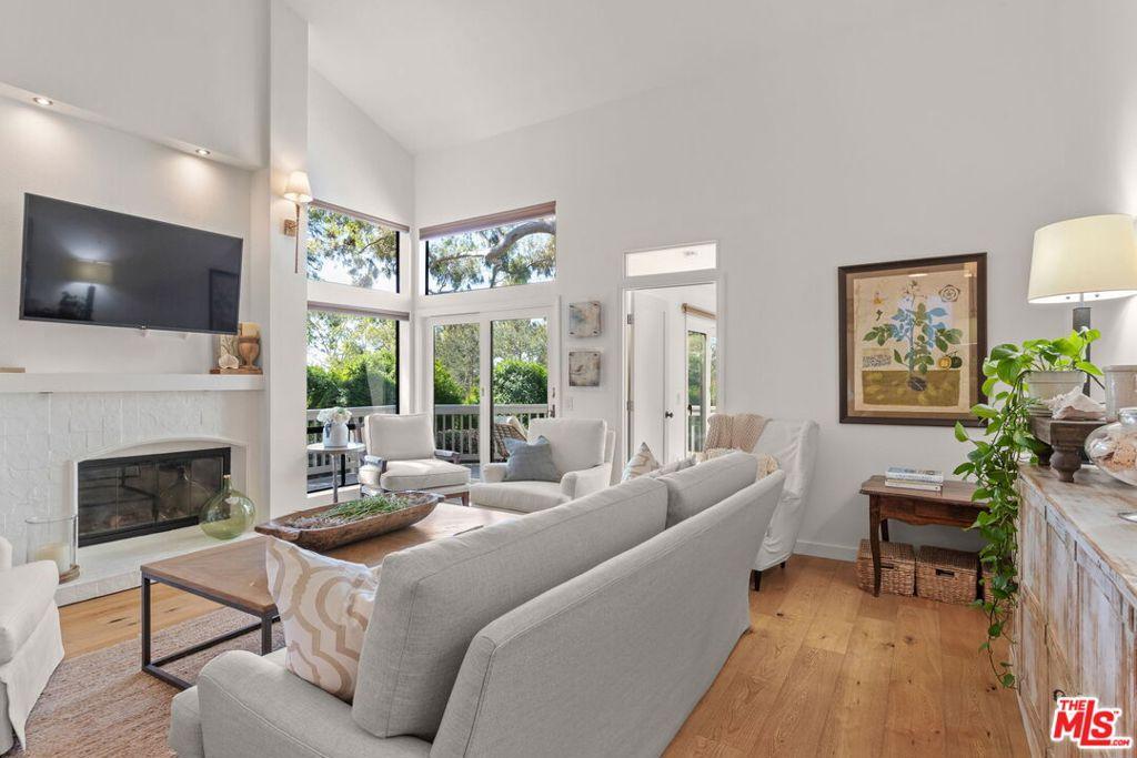 MLS #26664703 image #0