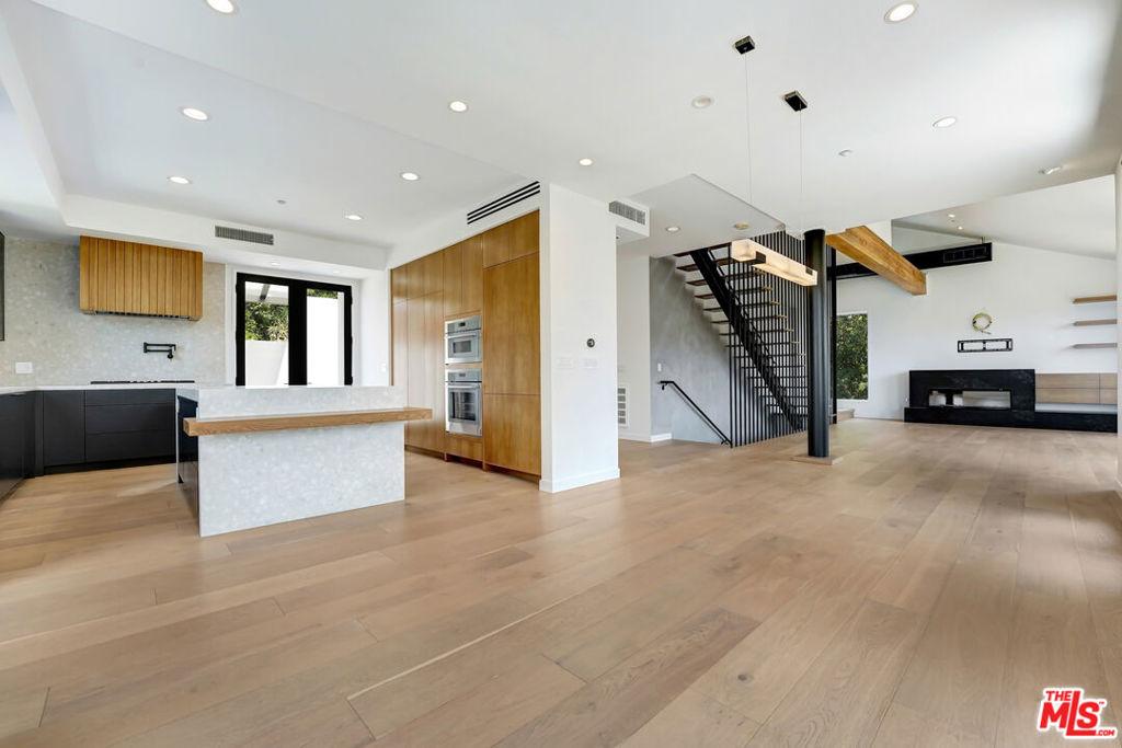 MLS #26668477 image #0