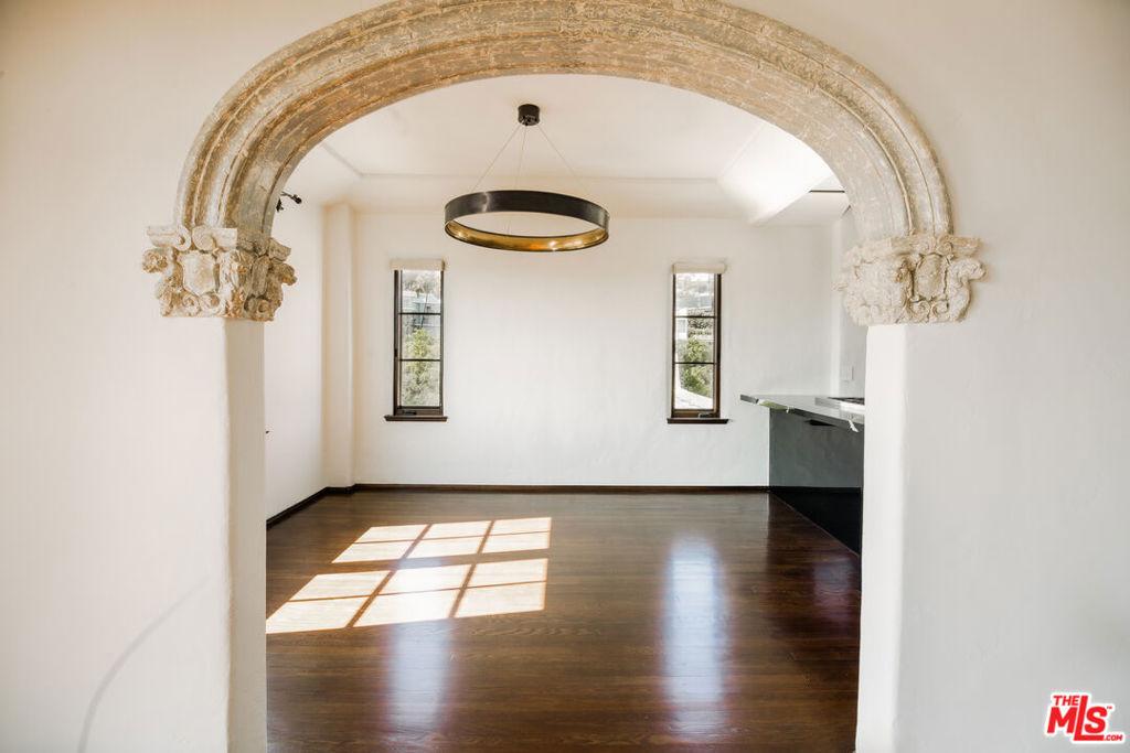 MLS #26668983 image #0