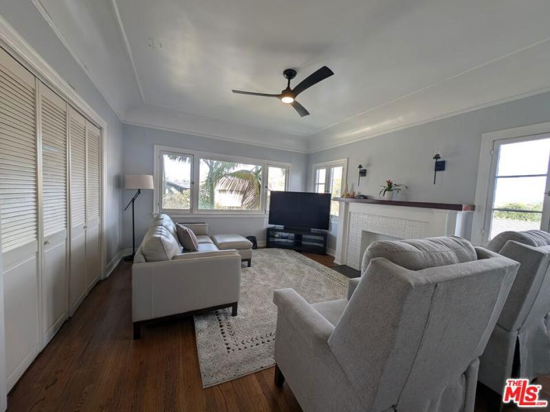 1/2 5th AV Los Angeles CA 90018 | MLS #26669785 45 MLS #26669785 image #0
