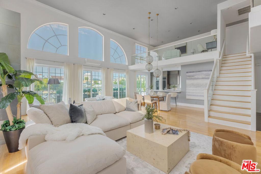 MLS #26670173 image #0