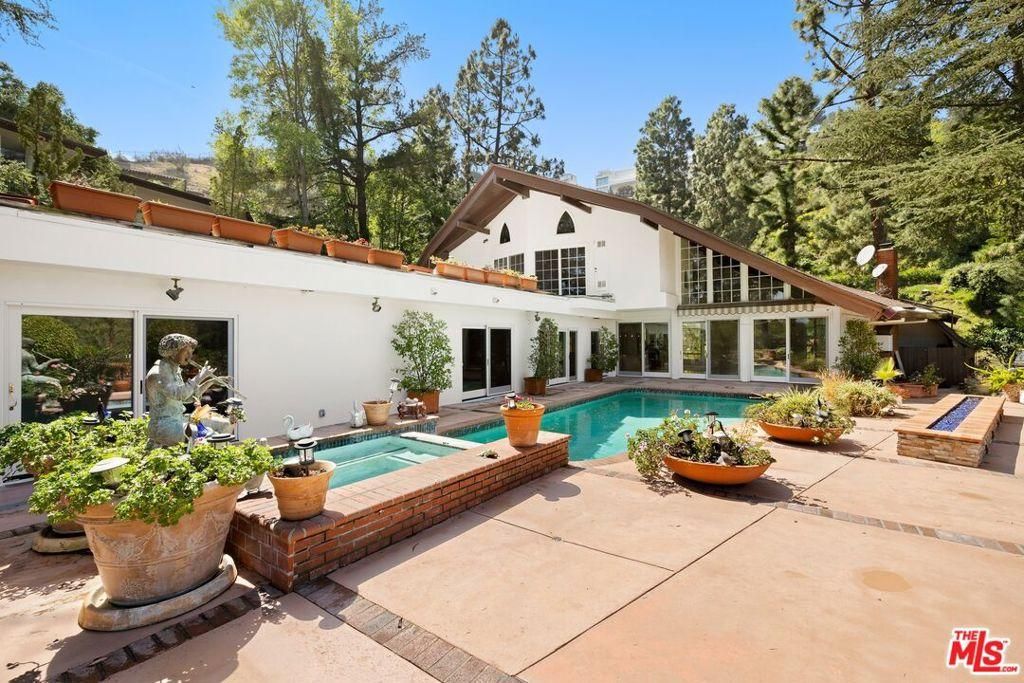 MLS #26670353 image #0