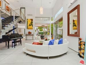 MLS #26670613 image #0