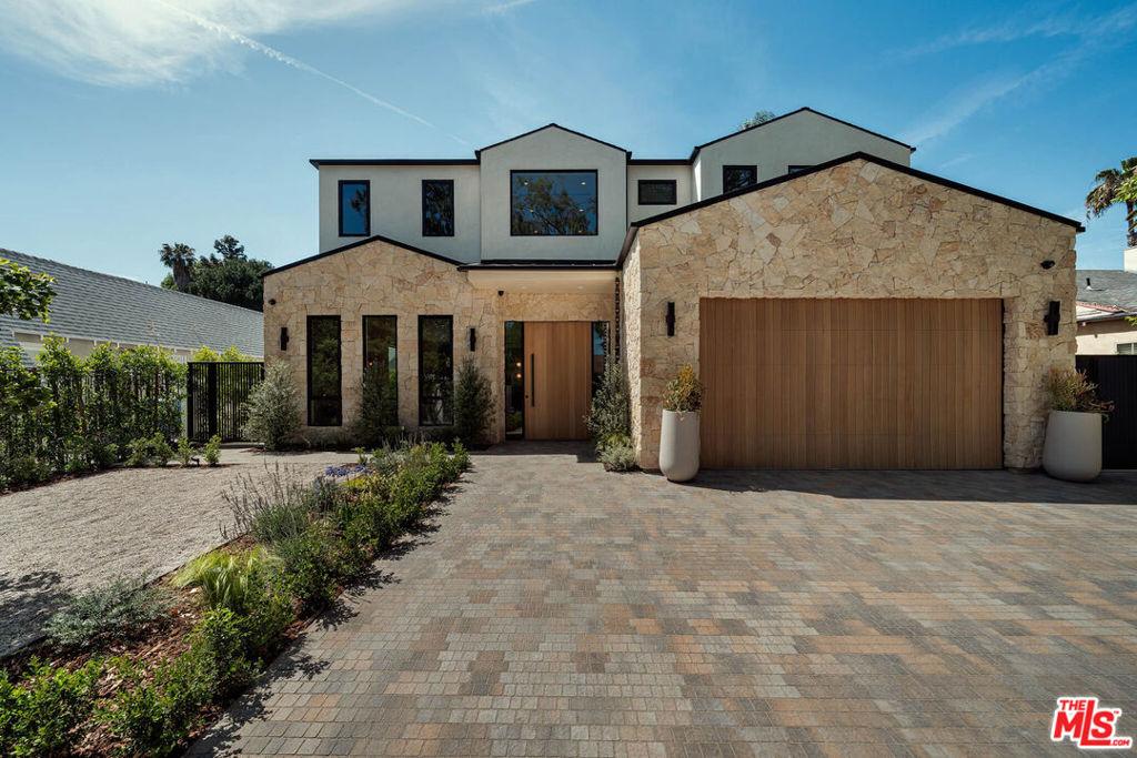 MLS #26671097 image #0