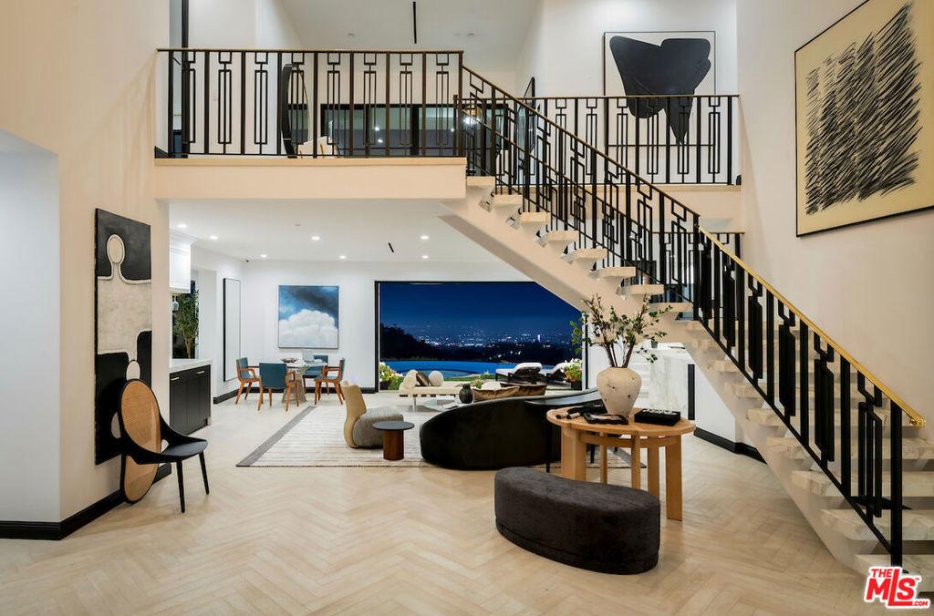 MLS #26671117 image #0