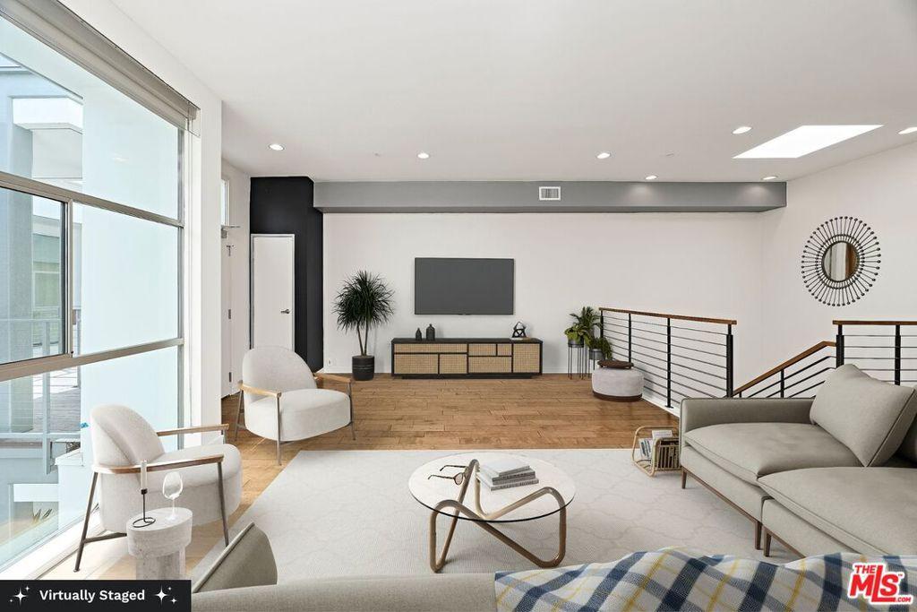 MLS #26671677 image #0