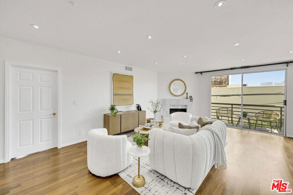 1872 Midvale AV #205 Los Angeles CA 90025 | MLS #26672077 45 MLS #26672077 image #0