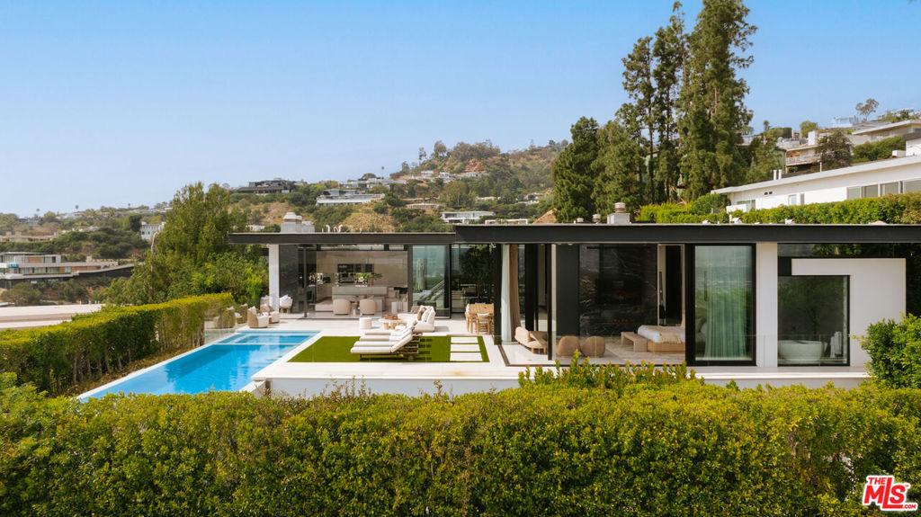 MLS #26672537 image #0