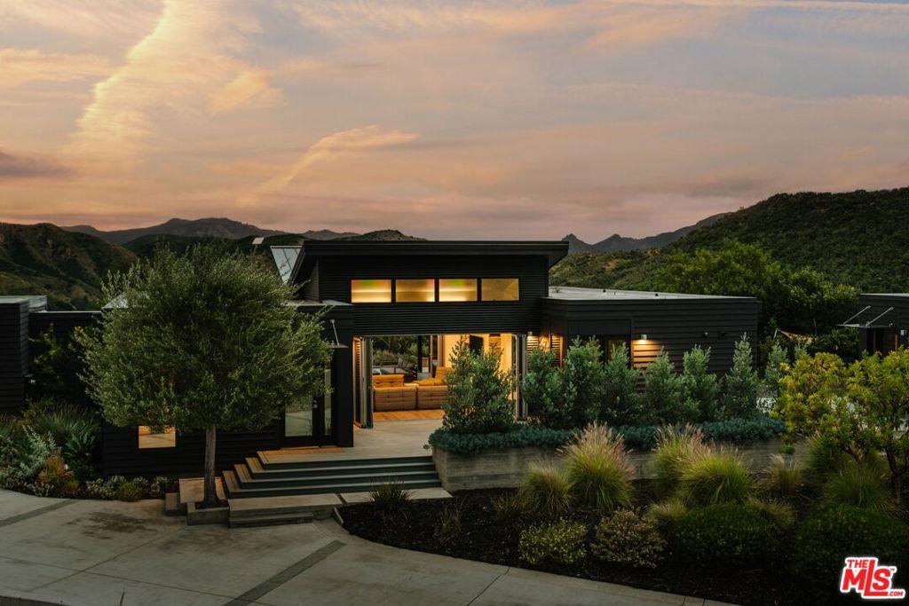 MLS #26674093 image #0