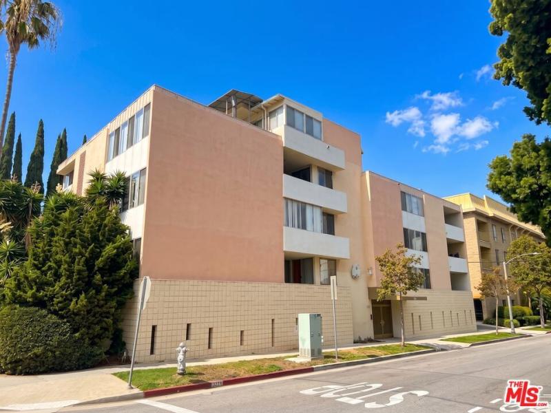 9221 Charleville BL #B Beverly Hills CA 90212 | MLS #26674293 45 MLS #26674293 image #0