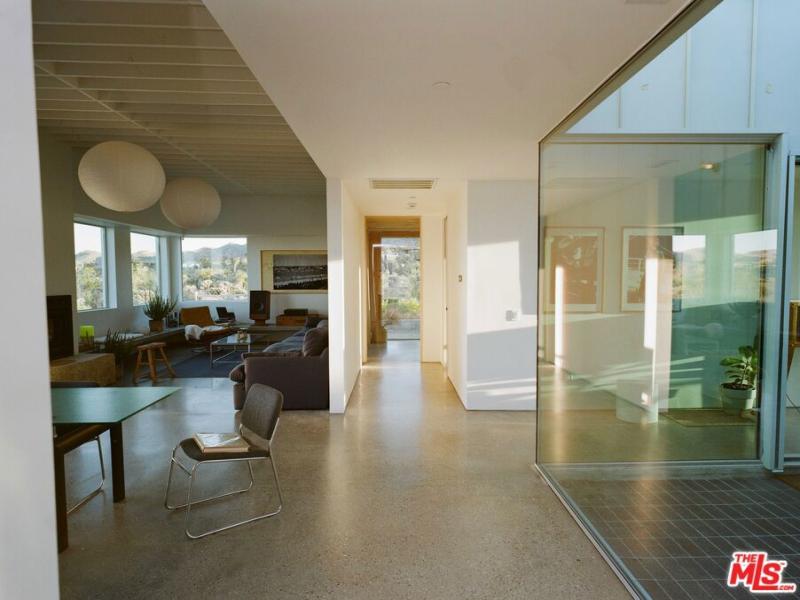 MLS #25619823 image #0