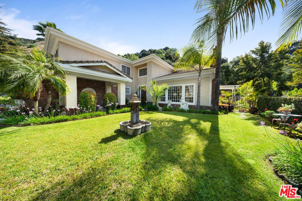 MLS #26695243 image #0