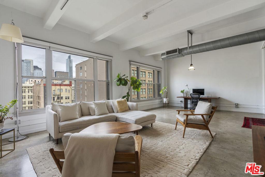MLS #26751787 image #0
