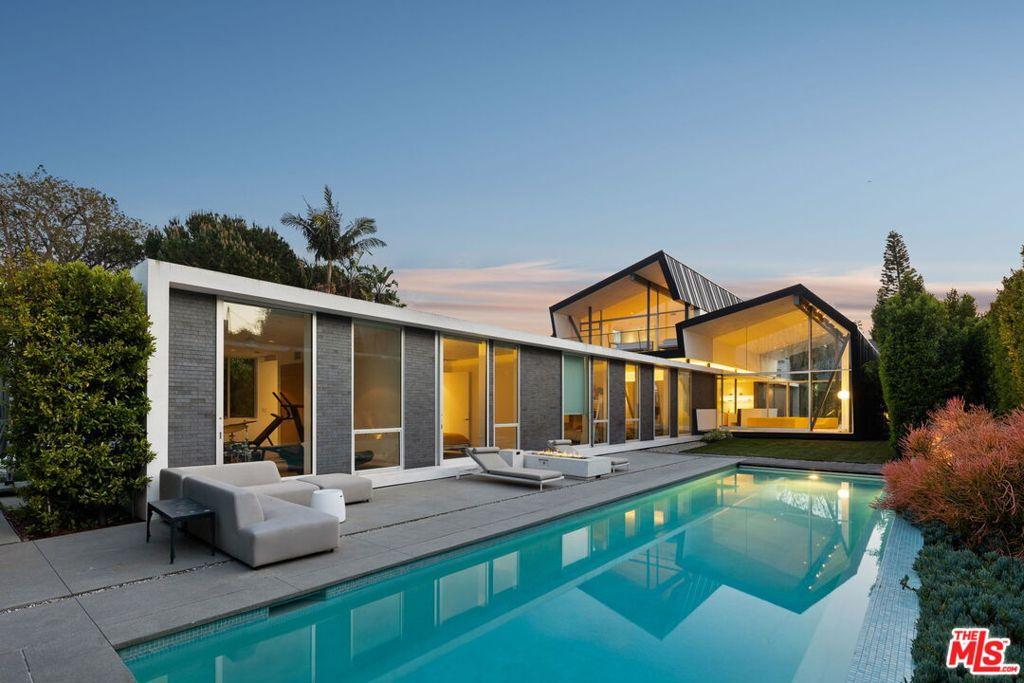 MLS #26760261 image #0