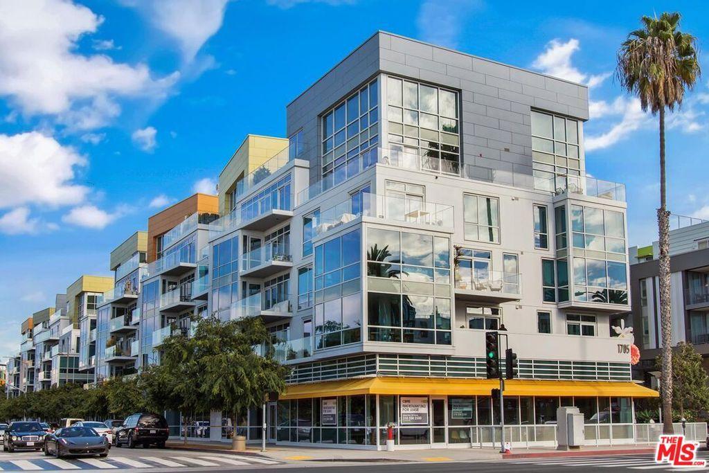 1705 Ocean #412 Santa Monica CA 90401 | MLS #26651821 87 MLS #26651821 image #0