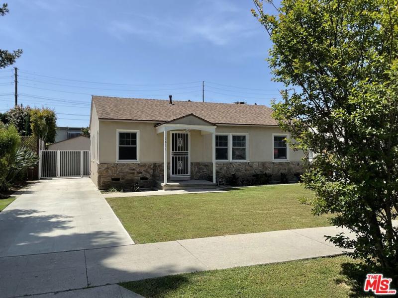 1851 Brockton AV Los Angeles CA 90025 | MLS #26820731 37 MLS #26820731 image #0