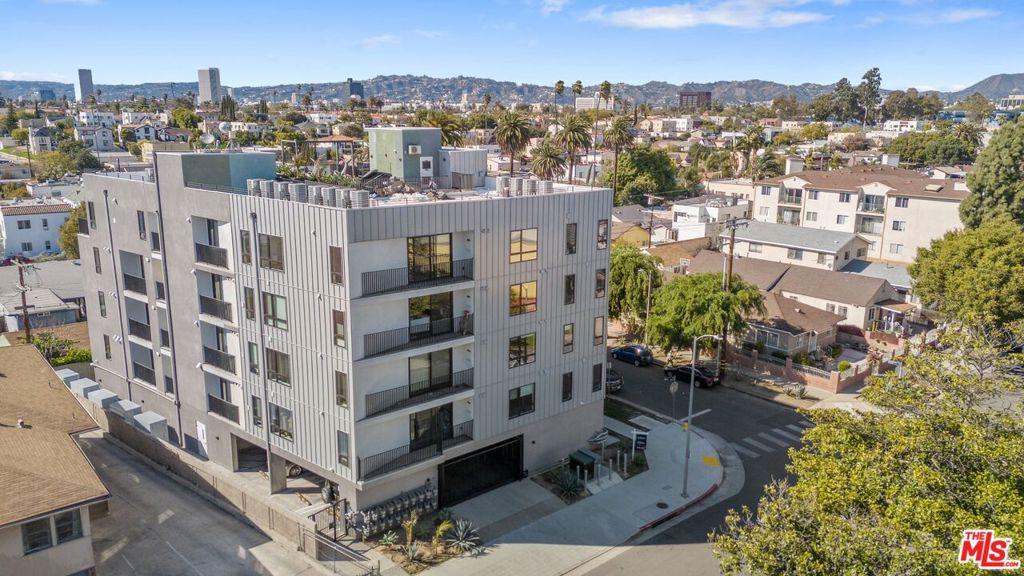 4506 Dockweiler ST #301 Los Angeles CA 90019 | MLS #26827501 45 MLS #26827501 image #0