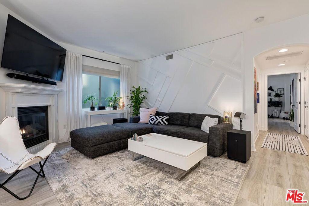 5037 Rosewood AV #101 Los Angeles CA 90004 | MLS #26828883 45 MLS #26828883 image #0