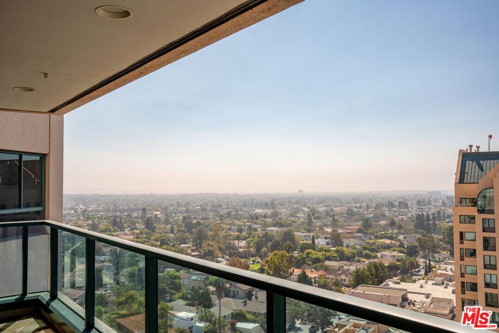 10490 Wilshire BL #1402 Los Angeles CA 90024 | MLS #26831821 45 MLS #26831821 image #0