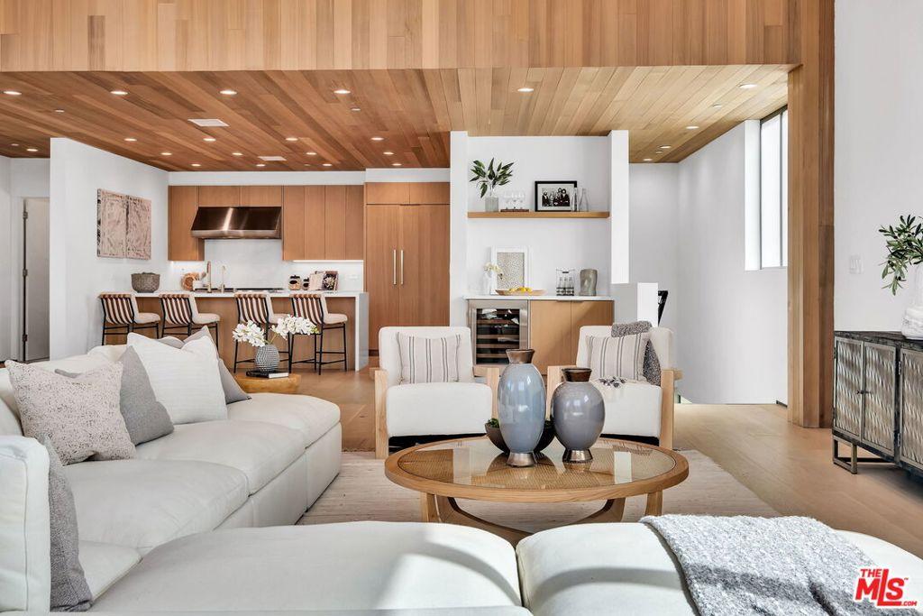 MLS #26831925 image #0