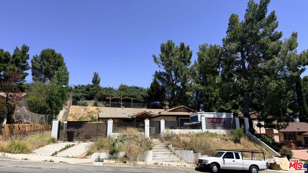 MLS #26831955 image #0