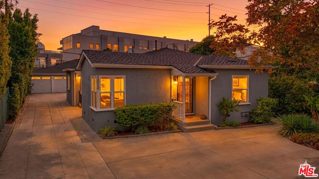 MLS #26833885 image #0