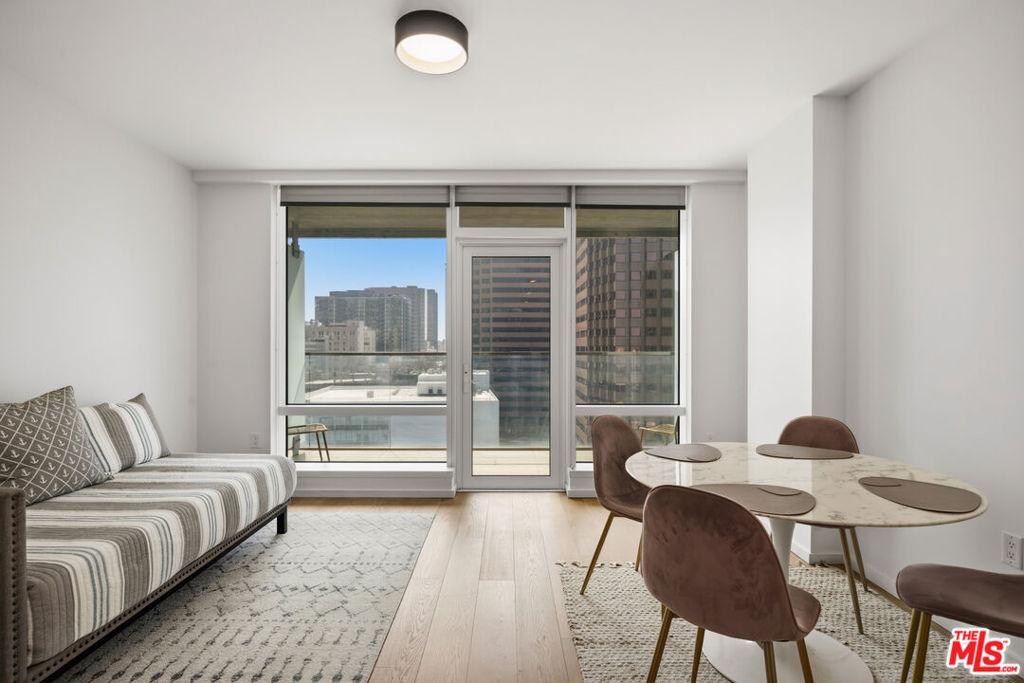 877 Francisco ST #1119 Los Angeles CA 90017 | MLS #26833989 45 MLS #26833989 image #0