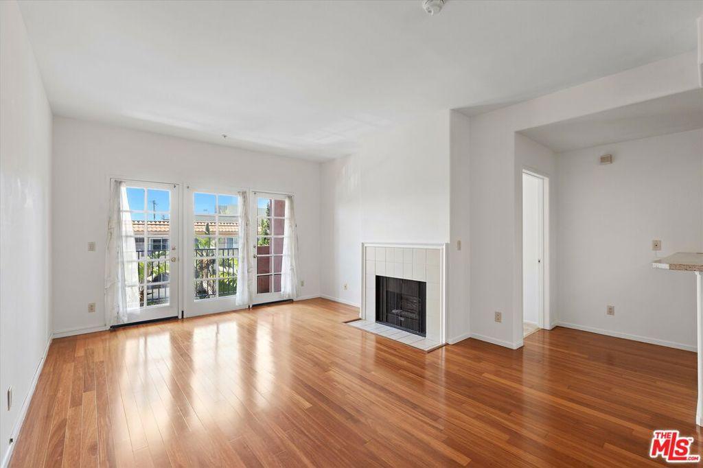 1522 S Saltair AV #206 Los Angeles CA 90025 | MLS #26834193 45 MLS #26834193 image #0
