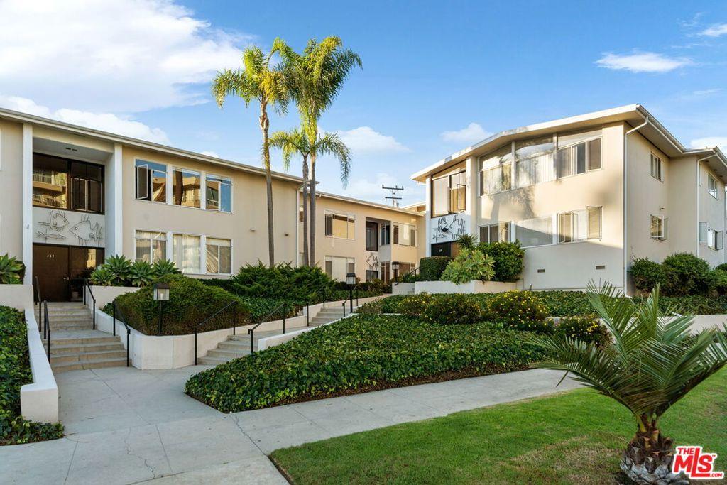 115 Marguerita AV #C Santa Monica CA 90402 | MLS #26835439 45 MLS #26835439 image #0