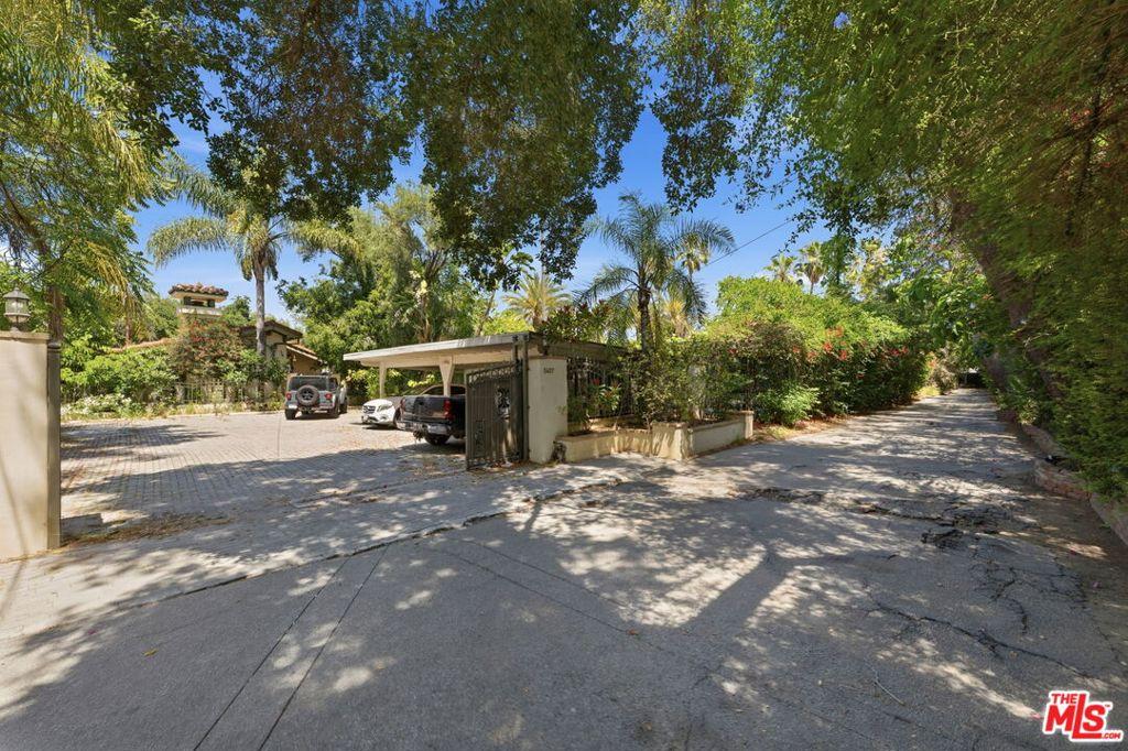 MLS #26835603 image #0