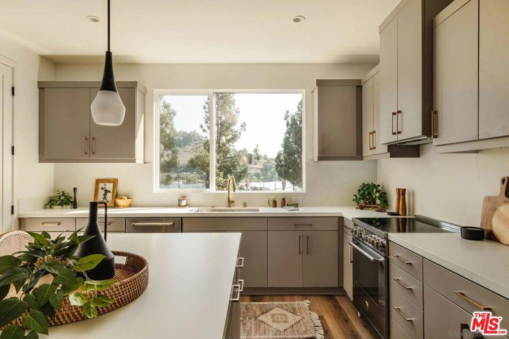 3851 N Riley LN Los Angeles CA 90065 | MLS #26836579 45 MLS #26836579 image #0