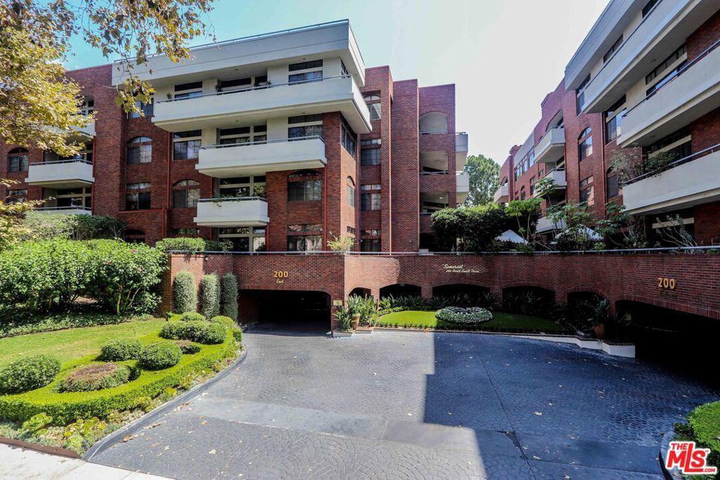 200 N Swall DR #462 Beverly Hills CA 90211 | MLS #26837009 45 MLS #26837009 image #0