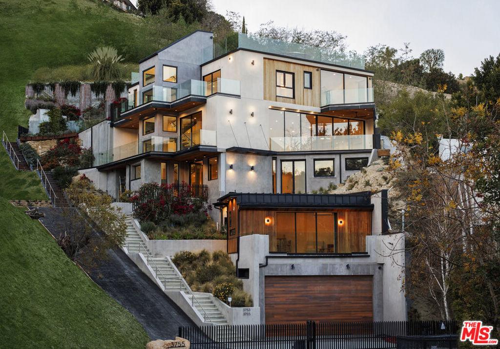 MLS #26837377 image #0