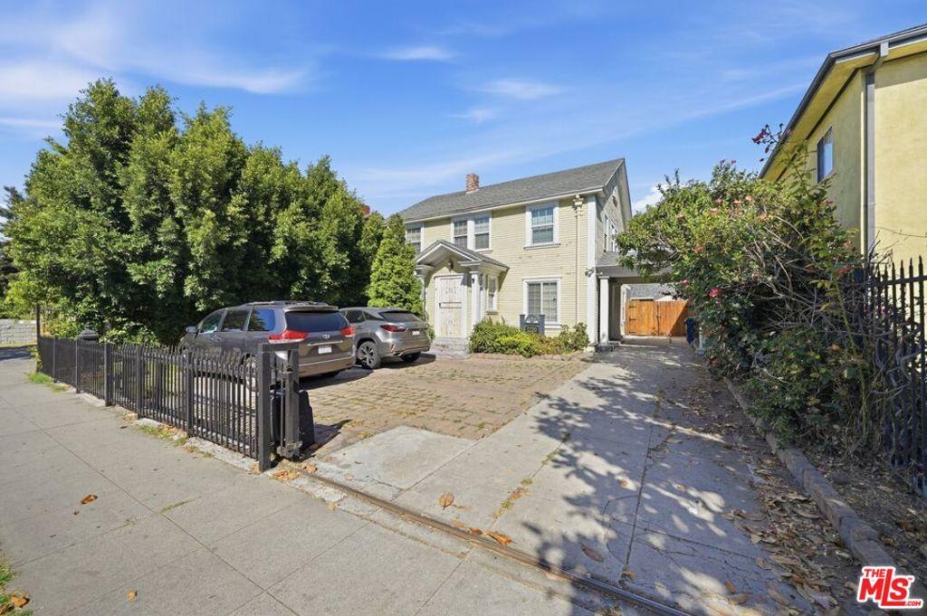 1220 Crenshaw BL Los Angeles CA 90019 | MLS #26840201 45 MLS #26840201 image #0