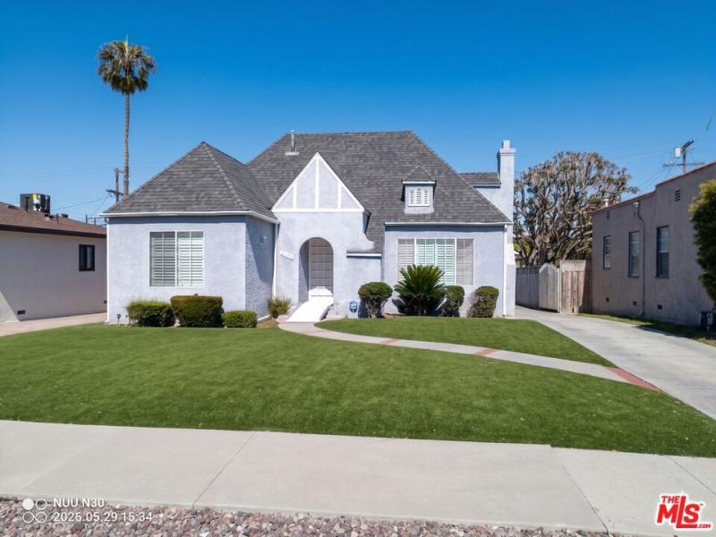 5132 Hillcrest DR Los Angeles CA 90043 | MLS #26840653 45 MLS #26840653 image #0
