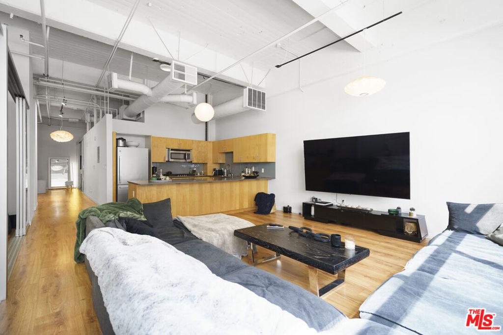 1130 S Flower ST #215 Los Angeles CA 90015 | MLS #26840781 45 MLS #26840781 image #0