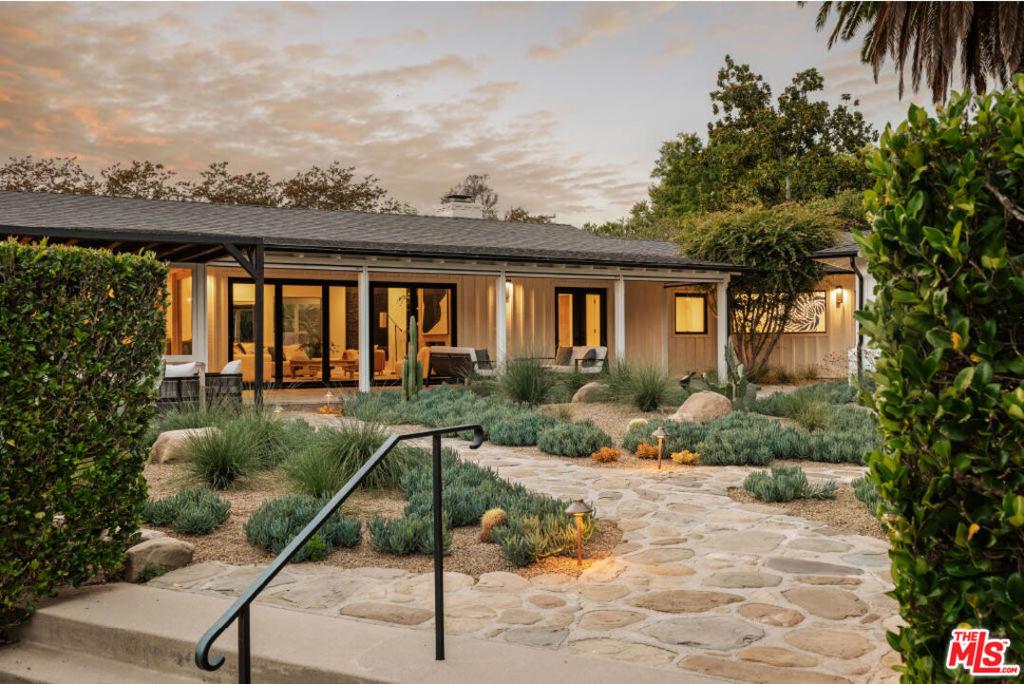 MLS #26841629 image #0