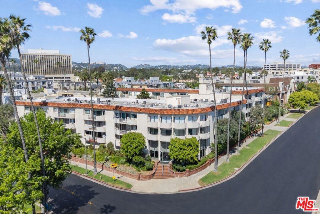 11965 Gorham AV #503 Los Angeles CA 90049 | MLS #26843261 45 MLS #26843261 image #0
