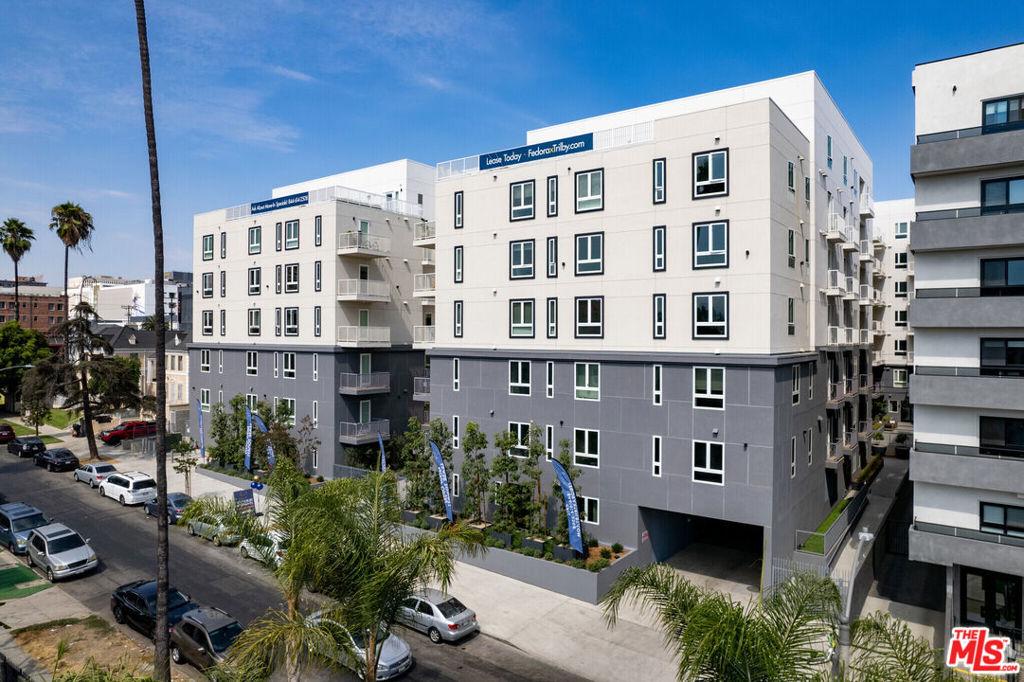 839 Fedora ST #301C Los Angeles CA 90005 | MLS #26843417 45 MLS #26843417 image #0